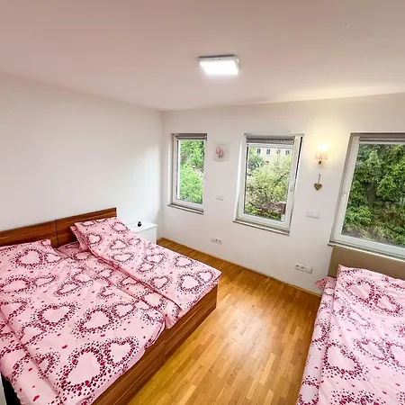 Apartment Skenderija - Private Parking
