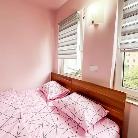 Skenderija - Private Parking Apartment *