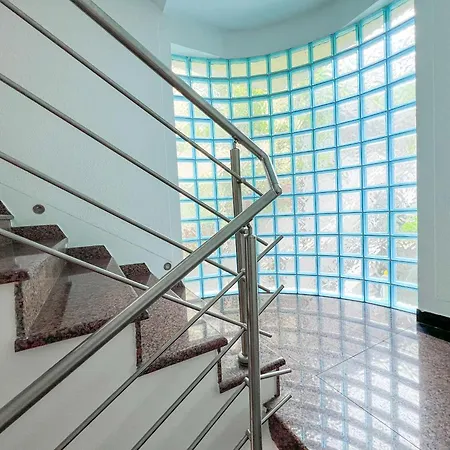 Skenderija - Private Parking Apartment