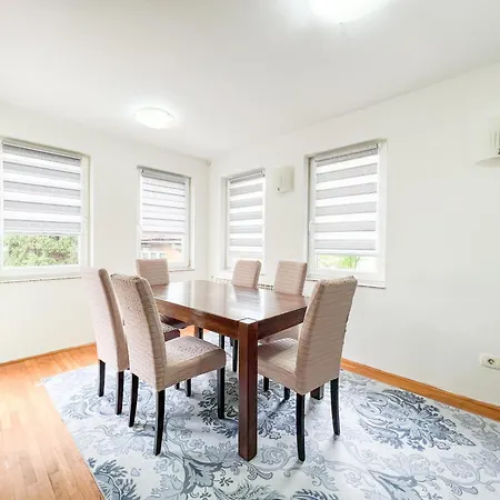 Apartman Skenderija - Private Parking Sarajevo